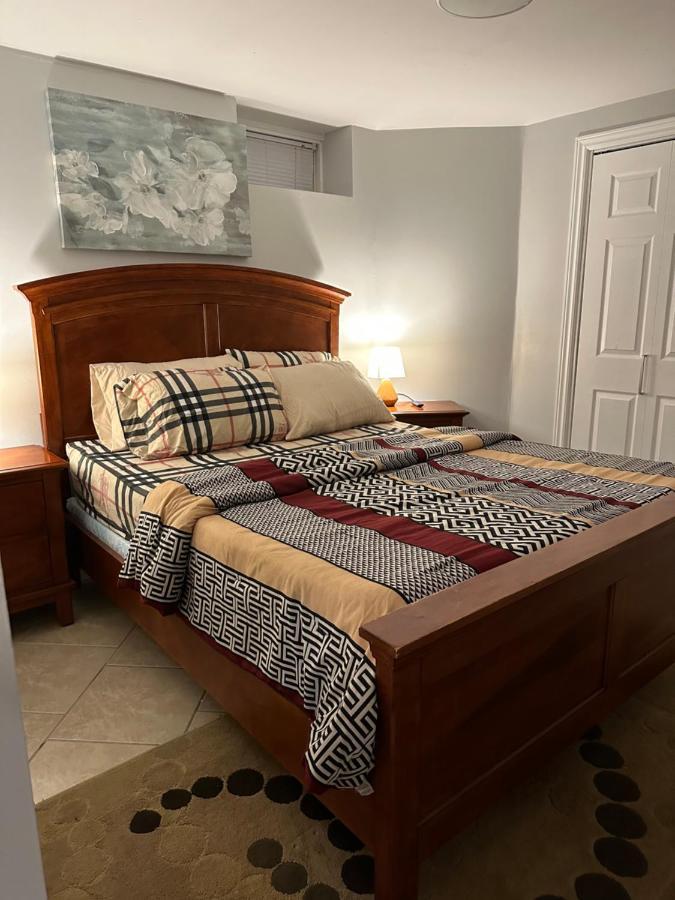 Deluxe Double Room- Hazel Stays Mississauga Esterno foto